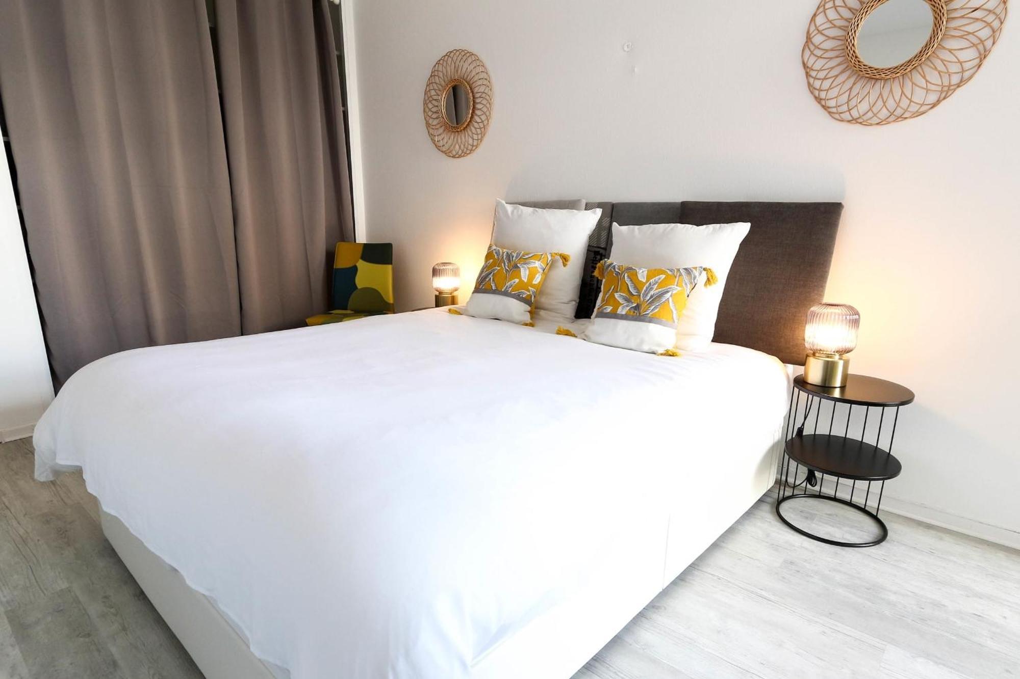 Beautiful Flat With Sea View Terrace Pool Parking Portative Ac- Benakey Appartement